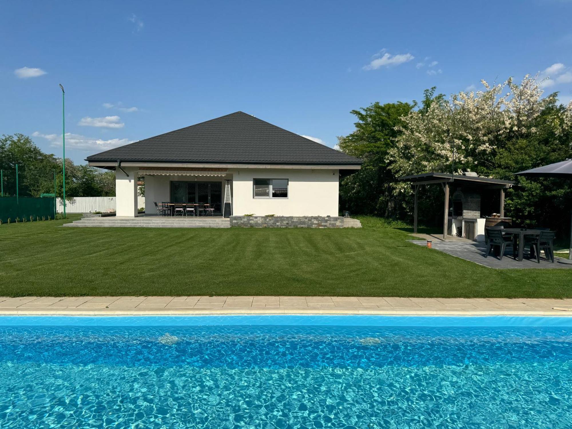 Lahuzur - Casa De Vacanta - Therme Balotesti & Aeroport Otopeni Săftica Eksteriør billede